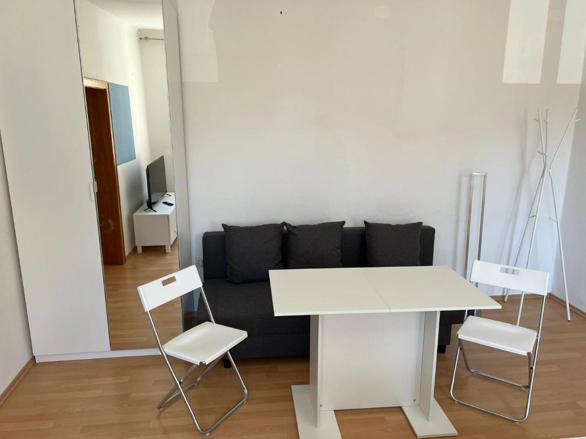 Privatzimmer Im Herzen Von อิปโฮเฟิน ภายนอก รูปภาพ