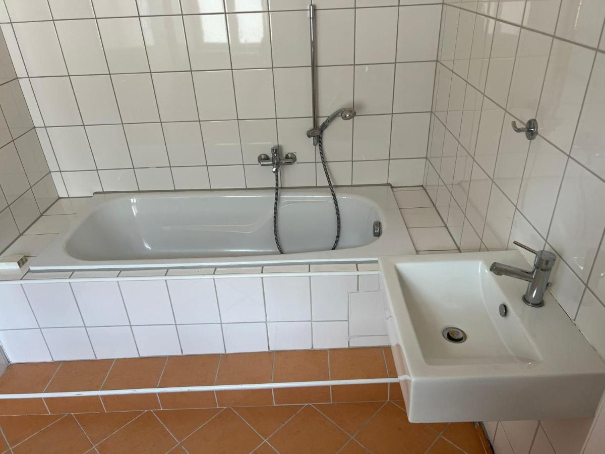 Privatzimmer Im Herzen Von อิปโฮเฟิน ภายนอก รูปภาพ