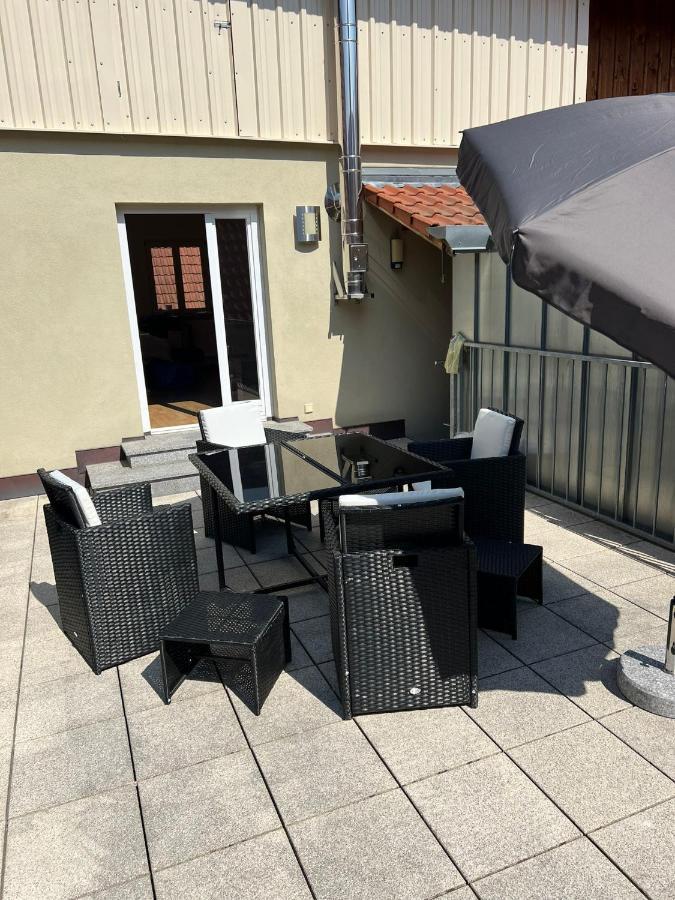 Privatzimmer Im Herzen Von อิปโฮเฟิน ภายนอก รูปภาพ