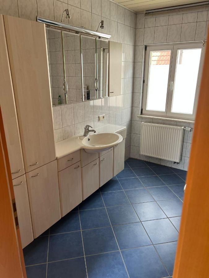 Privatzimmer Im Herzen Von อิปโฮเฟิน ภายนอก รูปภาพ
